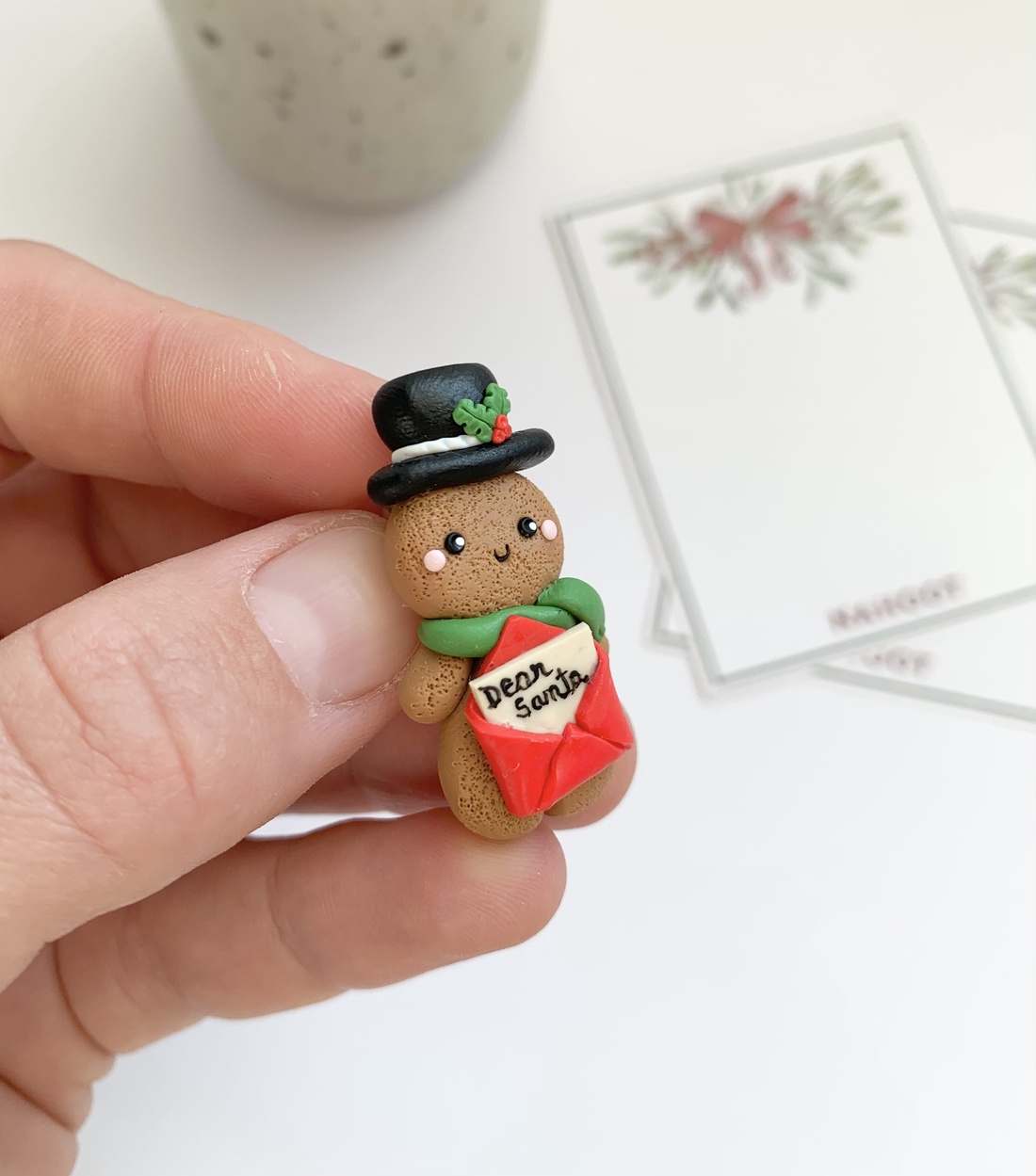 Brosa Om de turta dulce - crăciun - cadouri de moș crăciun - cadouri de moș crăciun - Artynos.ro