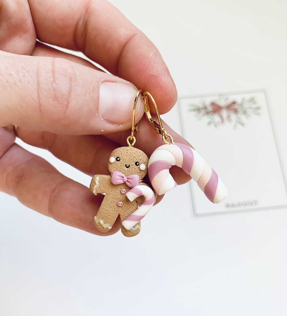 Cercei Om de turta dulce - crăciun - cadouri de moș crăciun - cadouri de moș crăciun - Artynos.ro