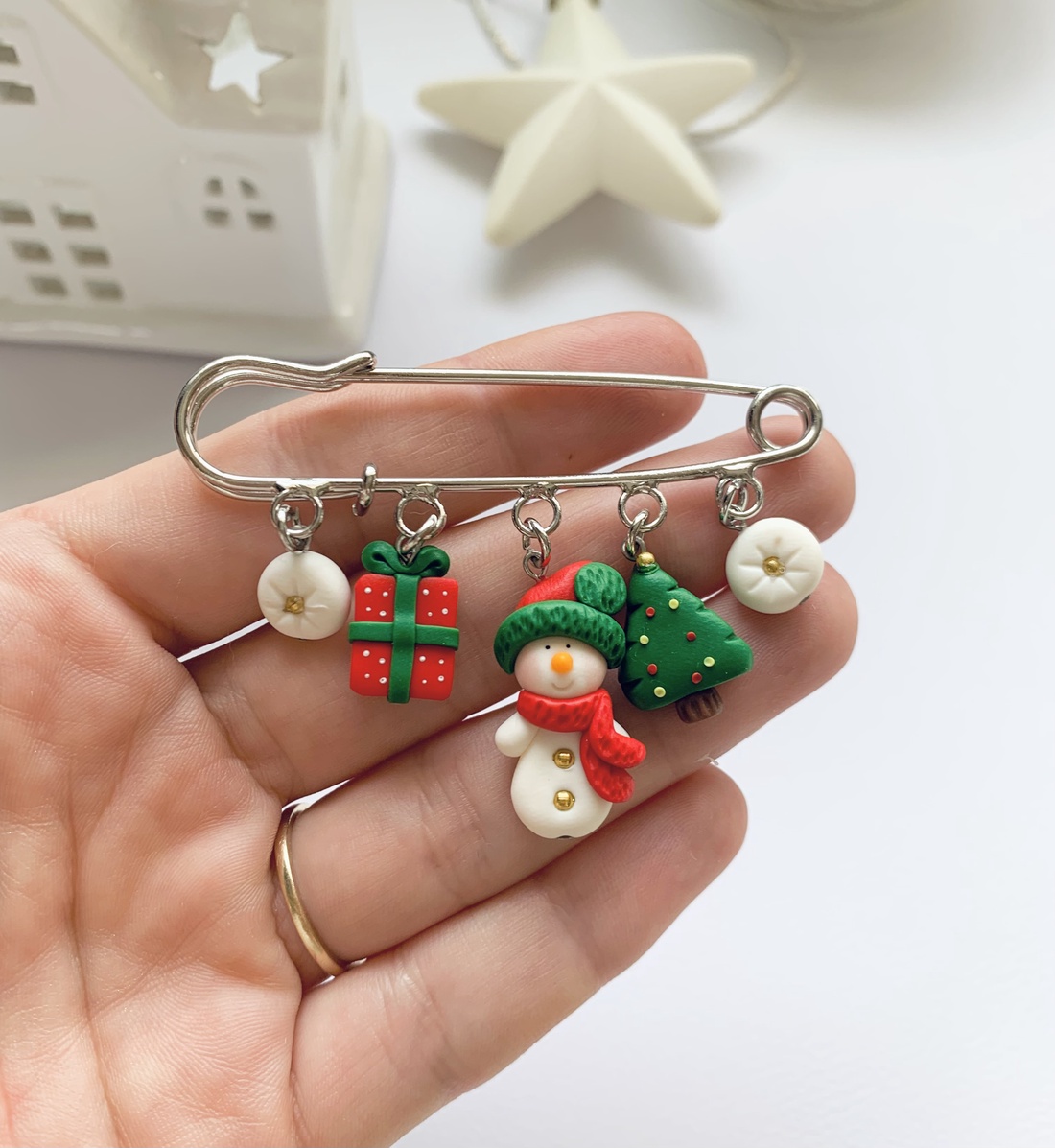 Brosa Happy Snowman - crăciun - cadouri de moș crăciun - cadouri de moș crăciun - Artynos.ro