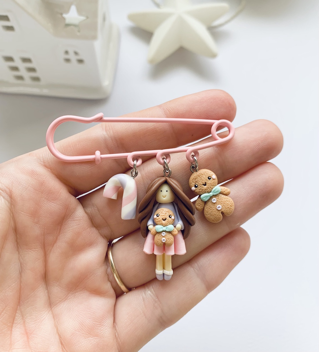 Brosa Happy Snowman - crăciun - cadouri de moș crăciun - cadouri de moș crăciun - Artynos.ro