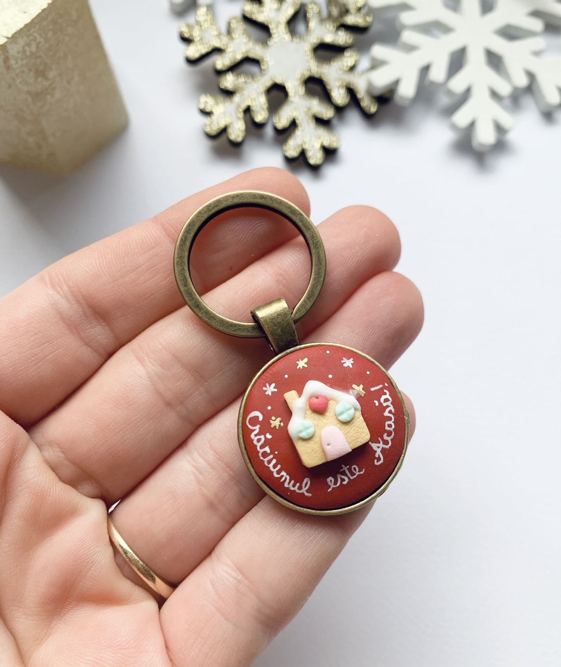 Breloc Craciunul este Acasa! - genți și portofele - accesorii genți - breloc - Artynos.ro