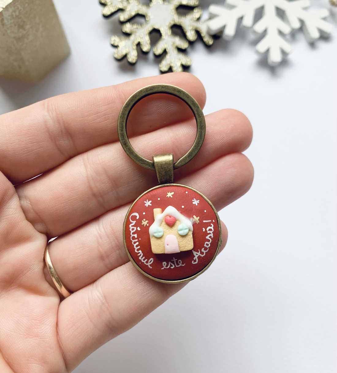 Breloc Craciunul este Acasa! - genți și portofele - accesorii genți - breloc - Artynos.ro