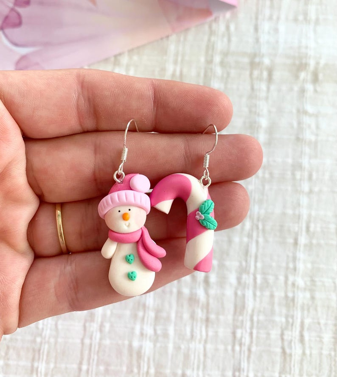 Cercei Om de zapada cu acadea ciubuc - crăciun - cadouri de moș crăciun - cadouri de moș crăciun - Artynos.ro