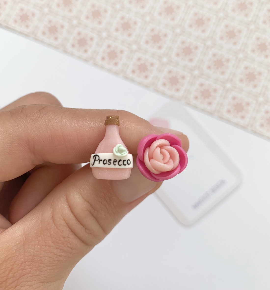 Cercei Prosecco - bijuterii - cercei - cercei cu figurine - Artynos.ro