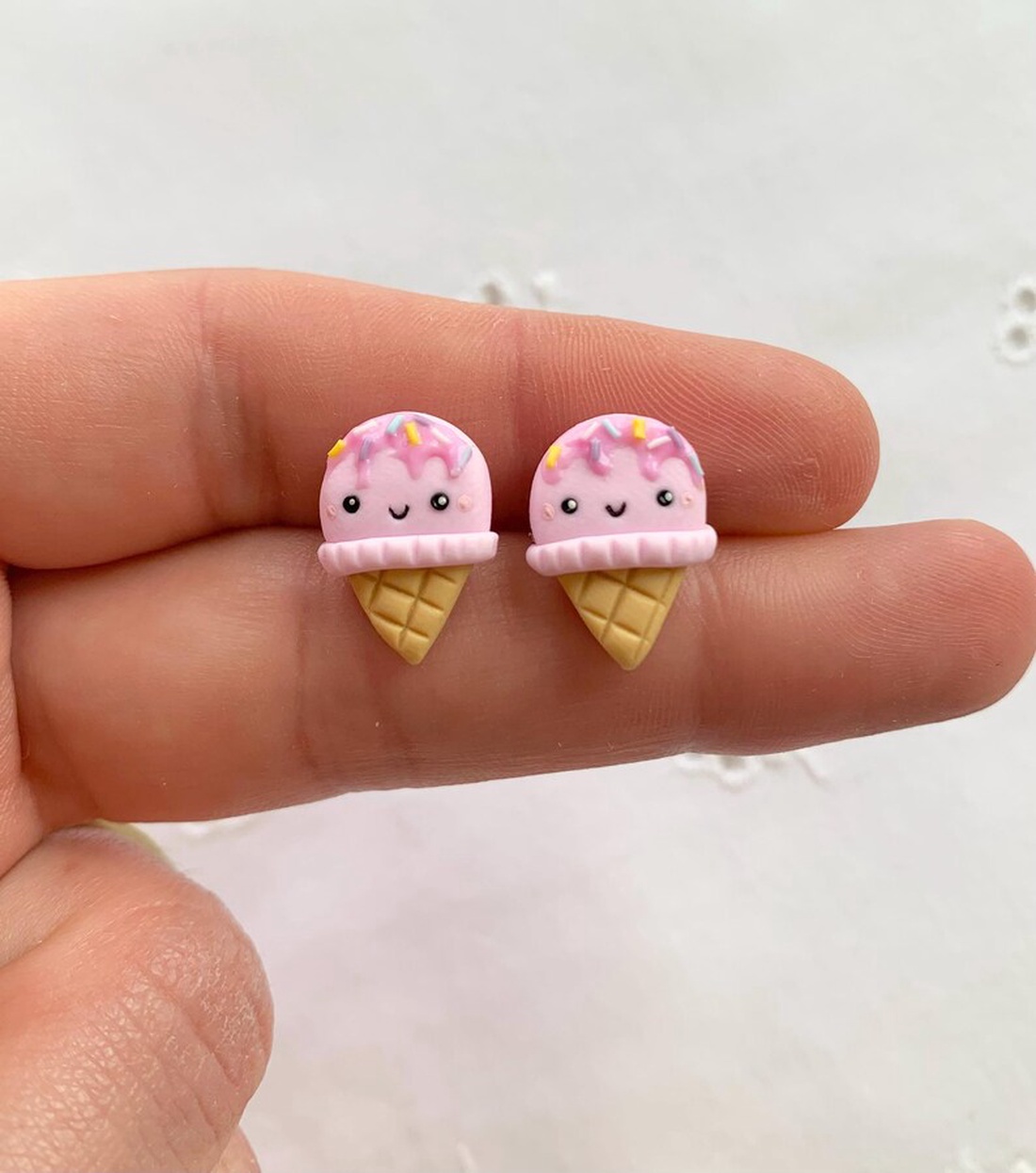 Cercei inghetate - bijuterii - cercei - cercei cu figurine - Artynos.ro