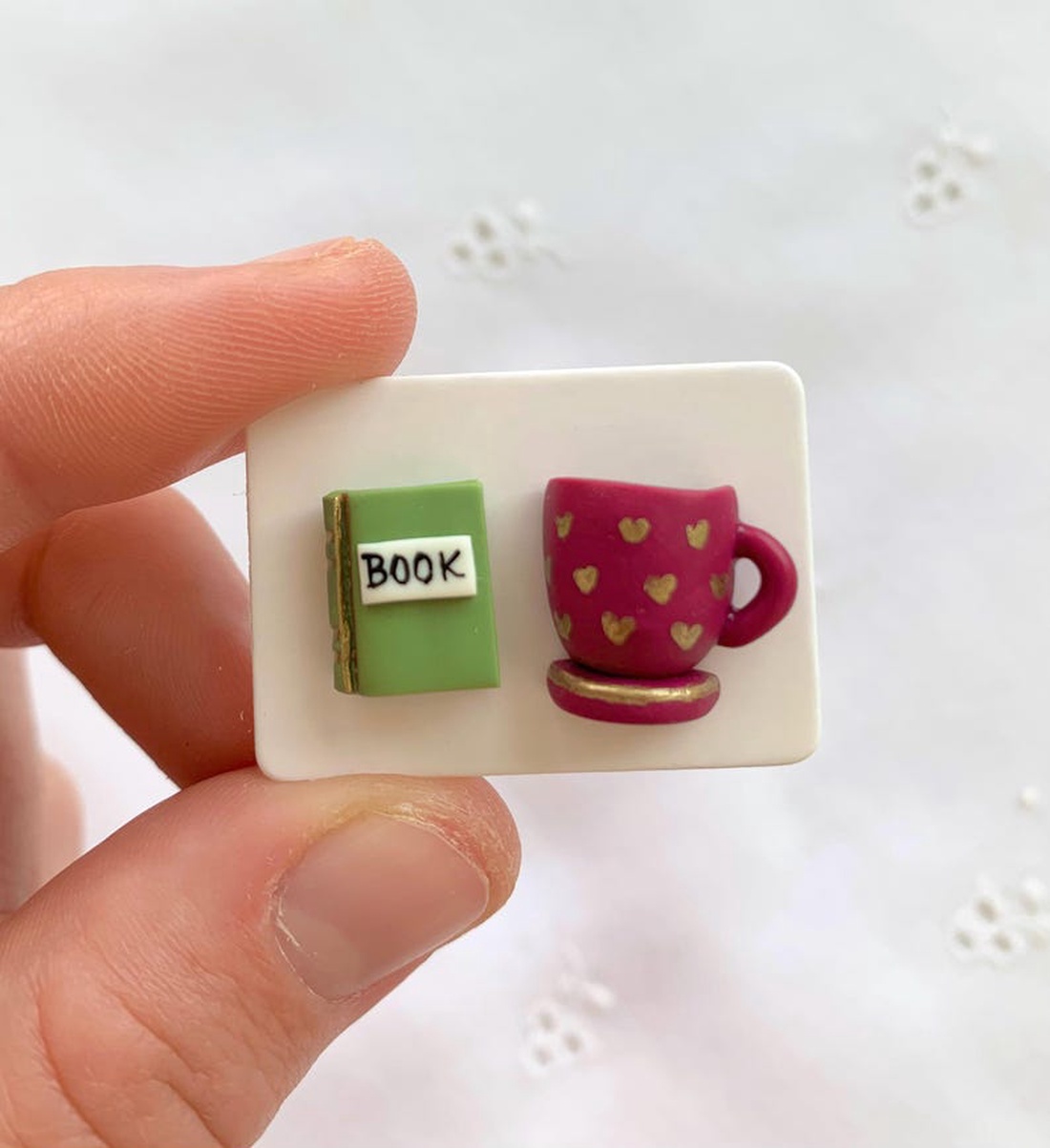 Cercei Book  - bijuterii - cercei - cercei cu figurine - Artynos.ro