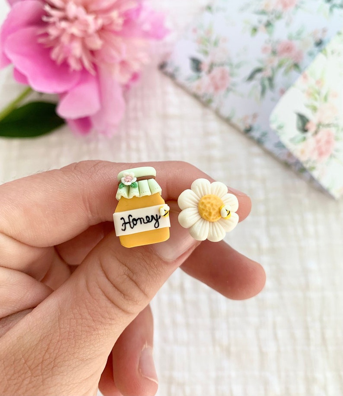 Cercei Honey - bijuterii - cercei - cercei cu figurine - Artynos.ro