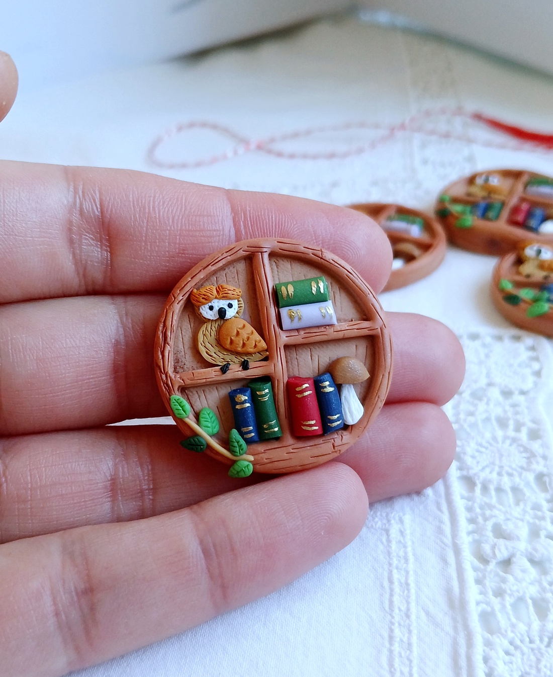 Broșă Mărțișor  - bijuterii - mărțișor - Artynos.ro