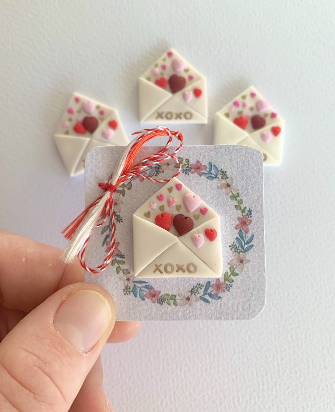 Broșă Mărțișor  - bijuterii - mărțișor - Artynos.ro