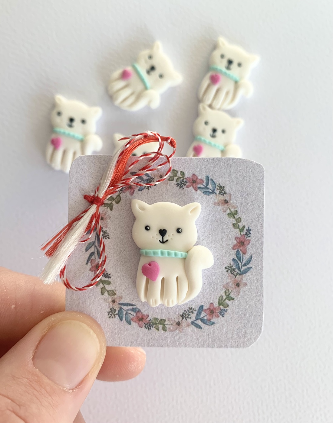 Broșă Mărțișor  - bijuterii - mărțișor - Artynos.ro