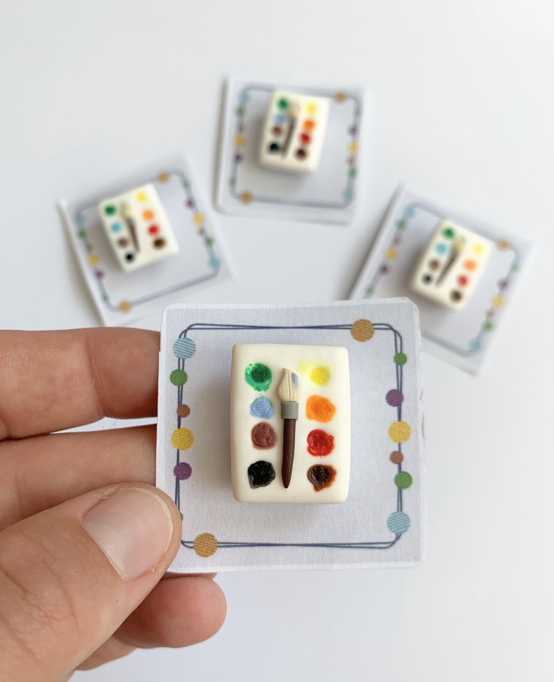 Broșă Mărțișor  - bijuterii - mărțișor - Artynos.ro