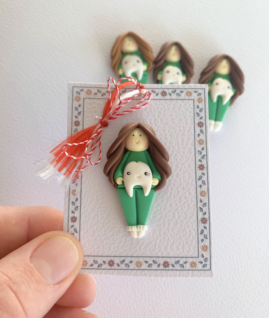 Broșă Dentista - bijuterii - mărțișor - Artynos.ro