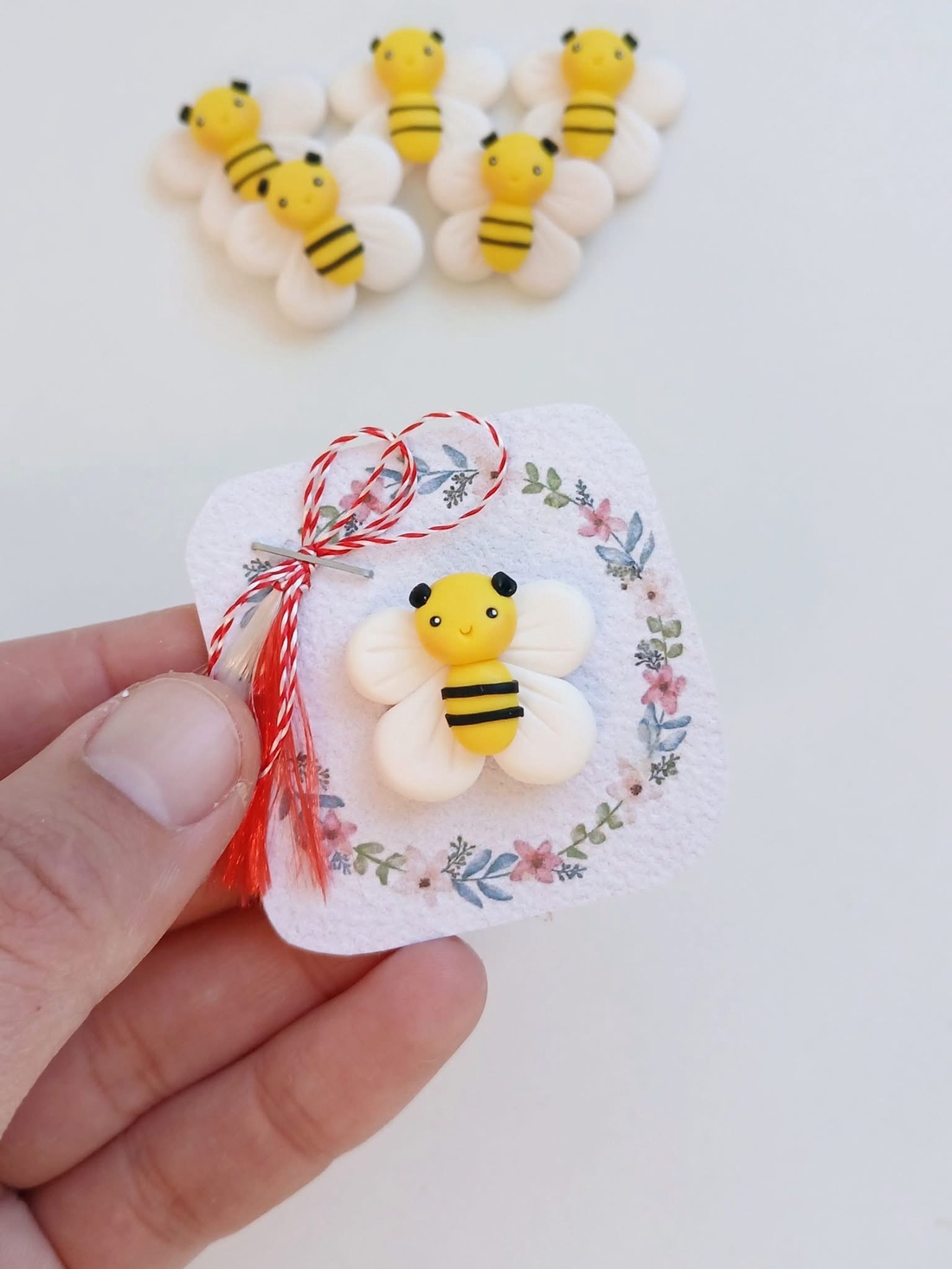 Broșă Mărțișor  - bijuterii - mărțișor - Artynos.ro