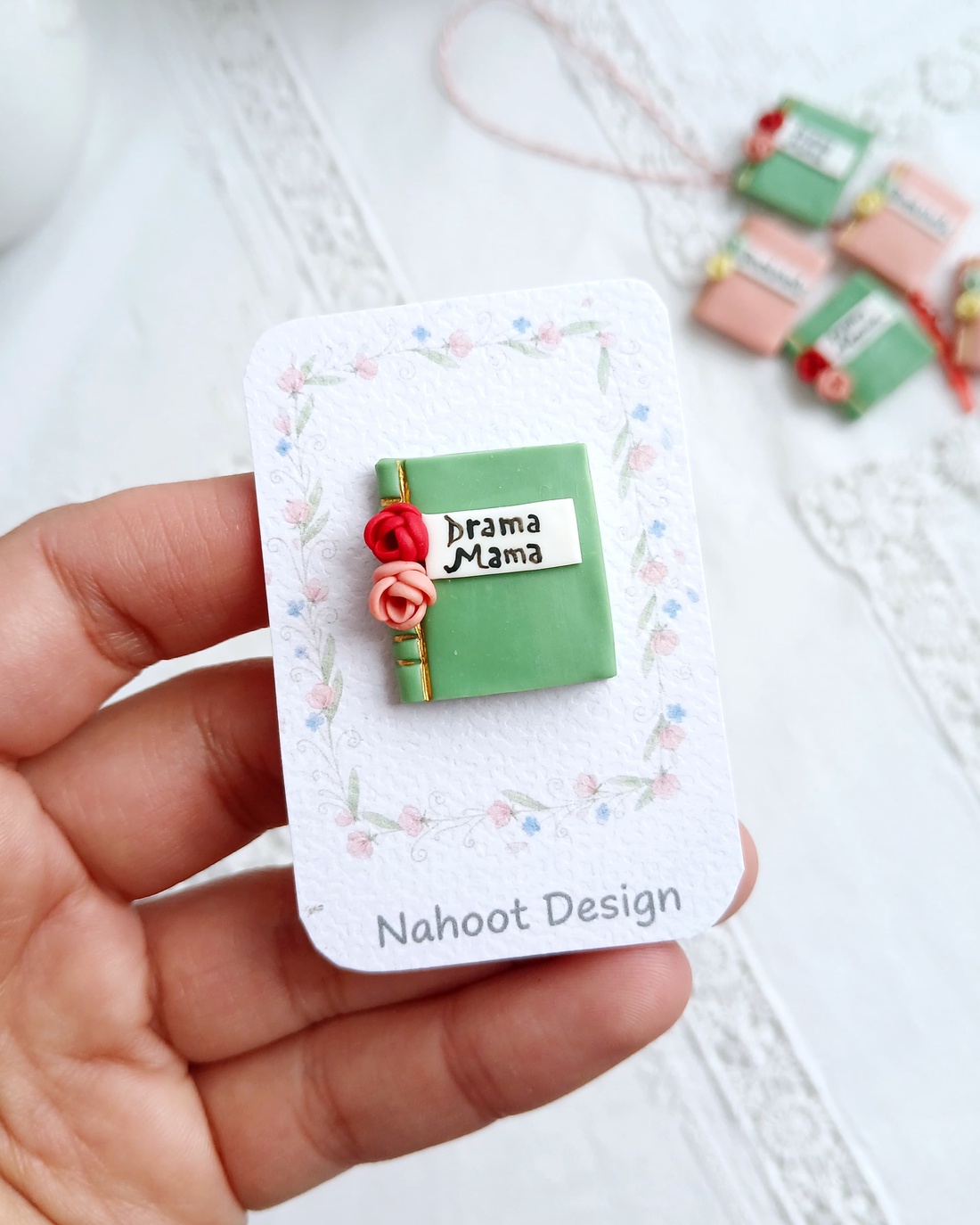 Broșă Mărțișor  - bijuterii - mărțișor - Artynos.ro