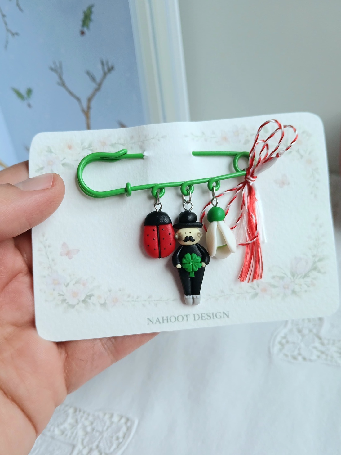 Broșă pe ac Cosar - bijuterii - mărțișor - Artynos.ro