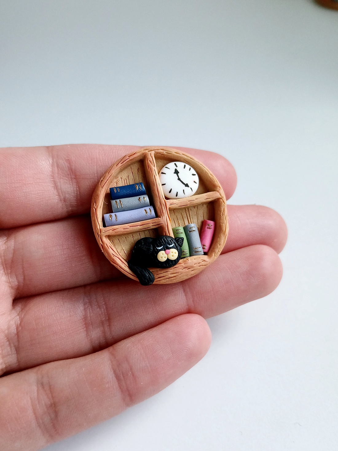 Broșă Pisica - bijuterii - mărțișor - Artynos.ro