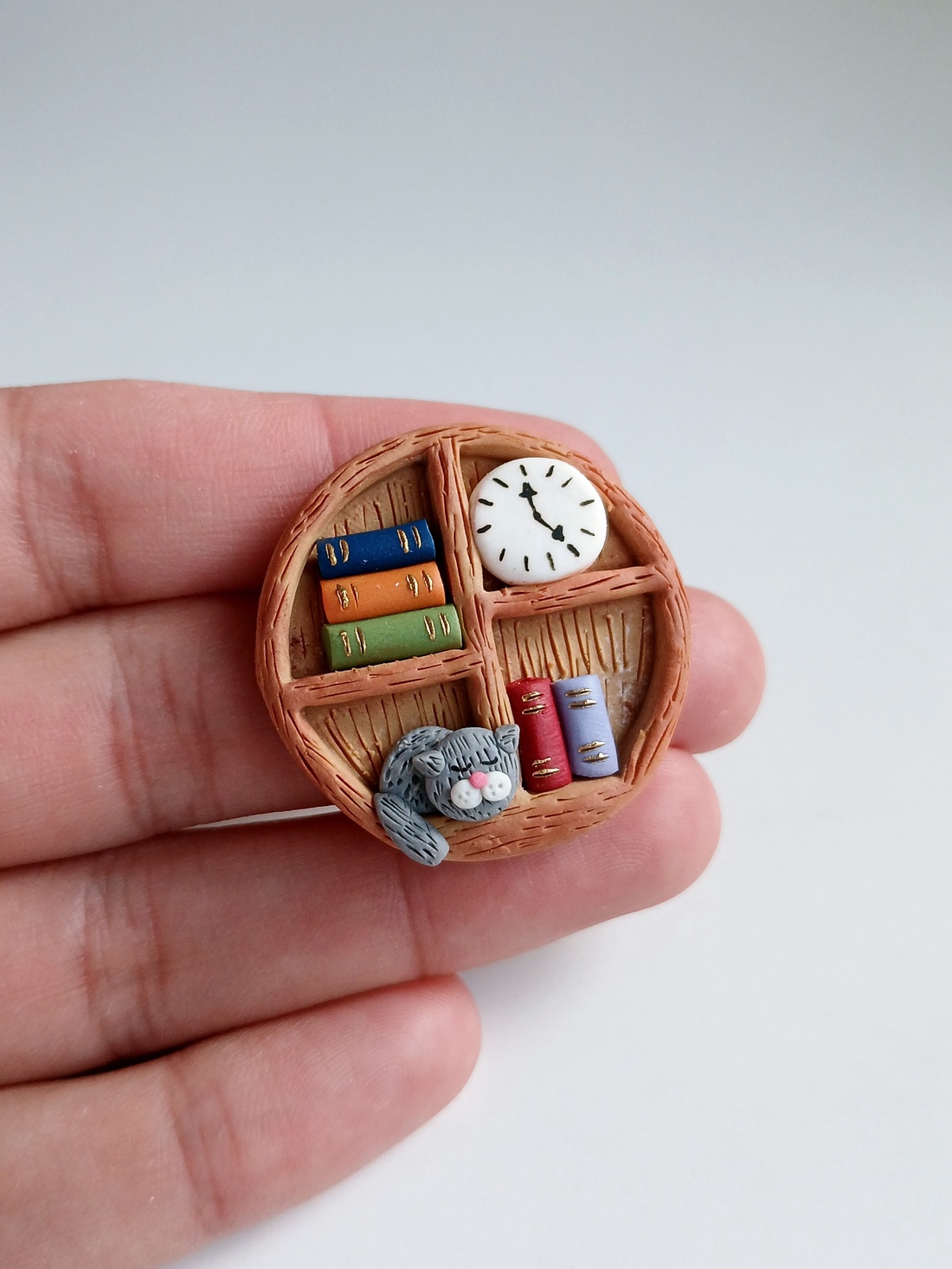 Broșă Pisica - bijuterii - mărțișor - Artynos.ro