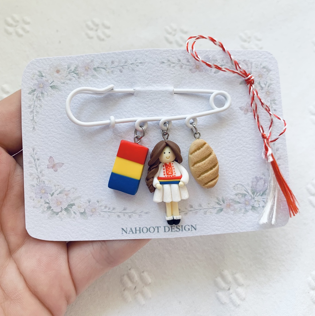 Broșă pe ac Traditional - bijuterii - mărțișor - Artynos.ro