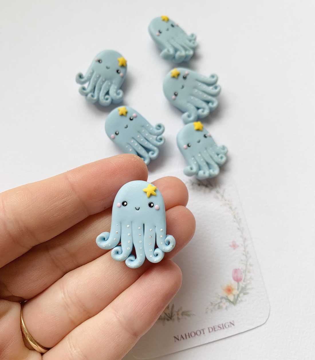 Broșă Caracatita - bijuterii - mărțișor - Artynos.ro