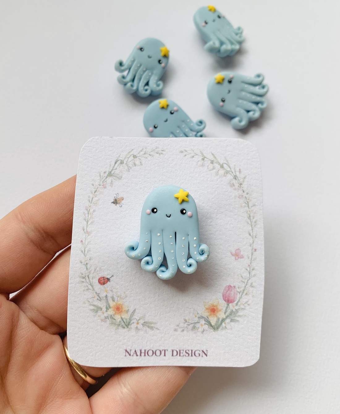 Broșă Caracatita - bijuterii - mărțișor - Artynos.ro