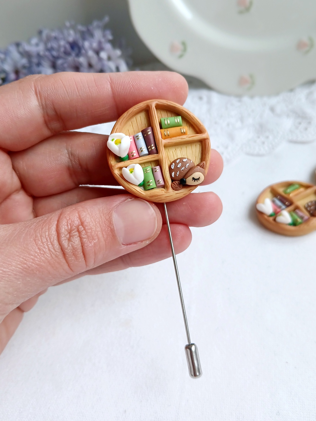 Broșă Bujor - bijuterii - broșe - Artynos.ro