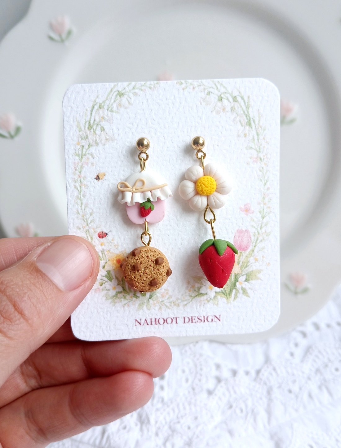 Cercei Strawberry - bijuterii - cercei - cercei cu figurine - Artynos.ro