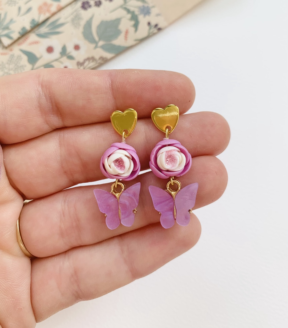 Cercei Fluturasi lila - bijuterii - cercei - clipsuri - Artynos.ro