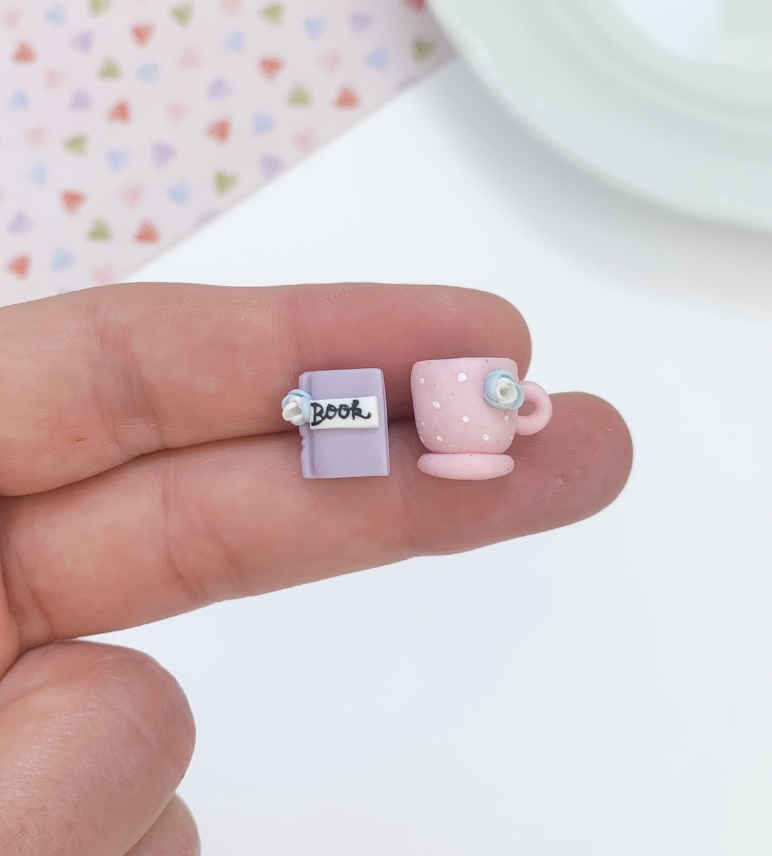 Cercei Cana si carte - bijuterii - cercei - clipsuri - Artynos.ro