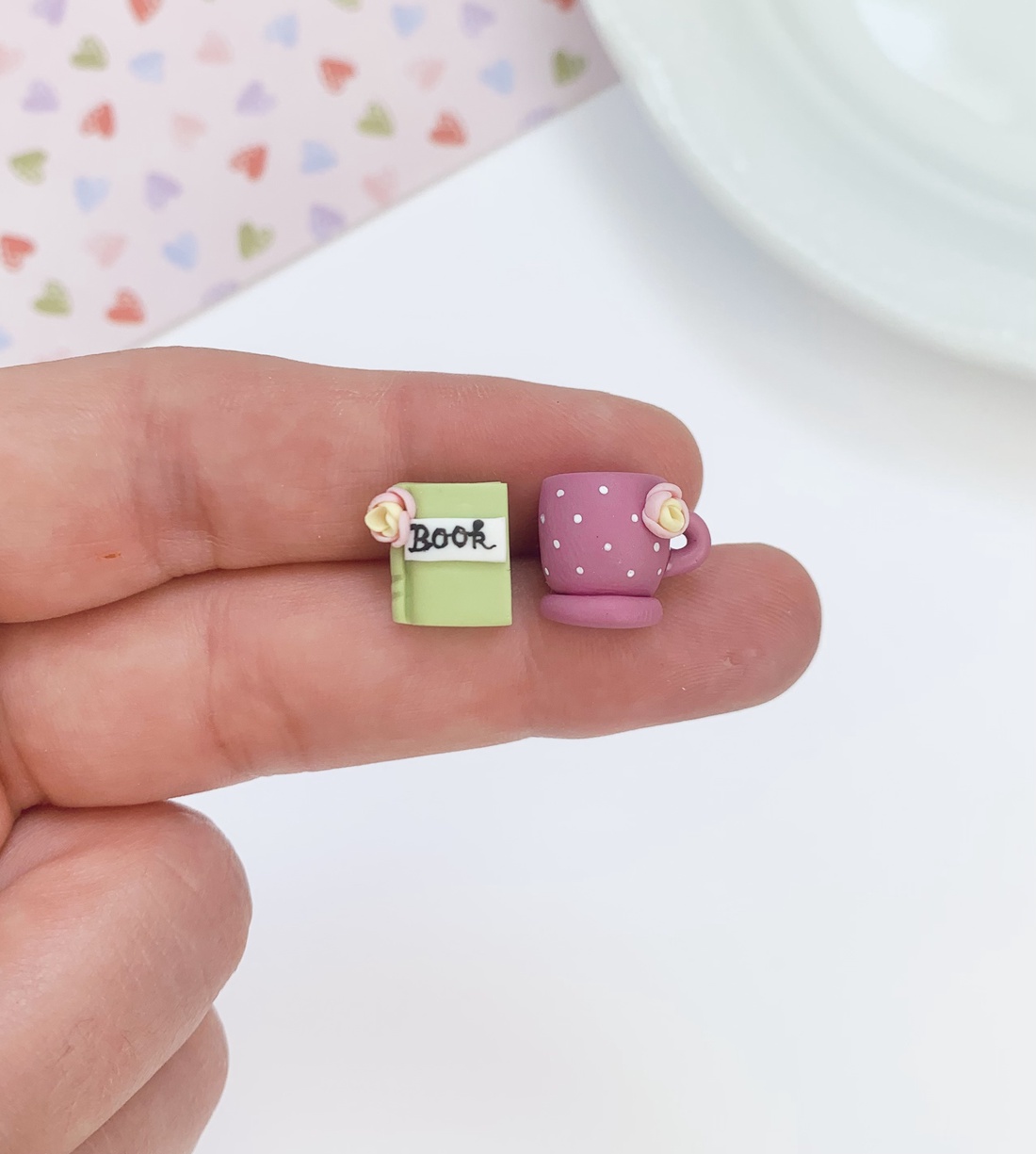 Cercei Cana si carte - bijuterii - cercei - clipsuri - Artynos.ro