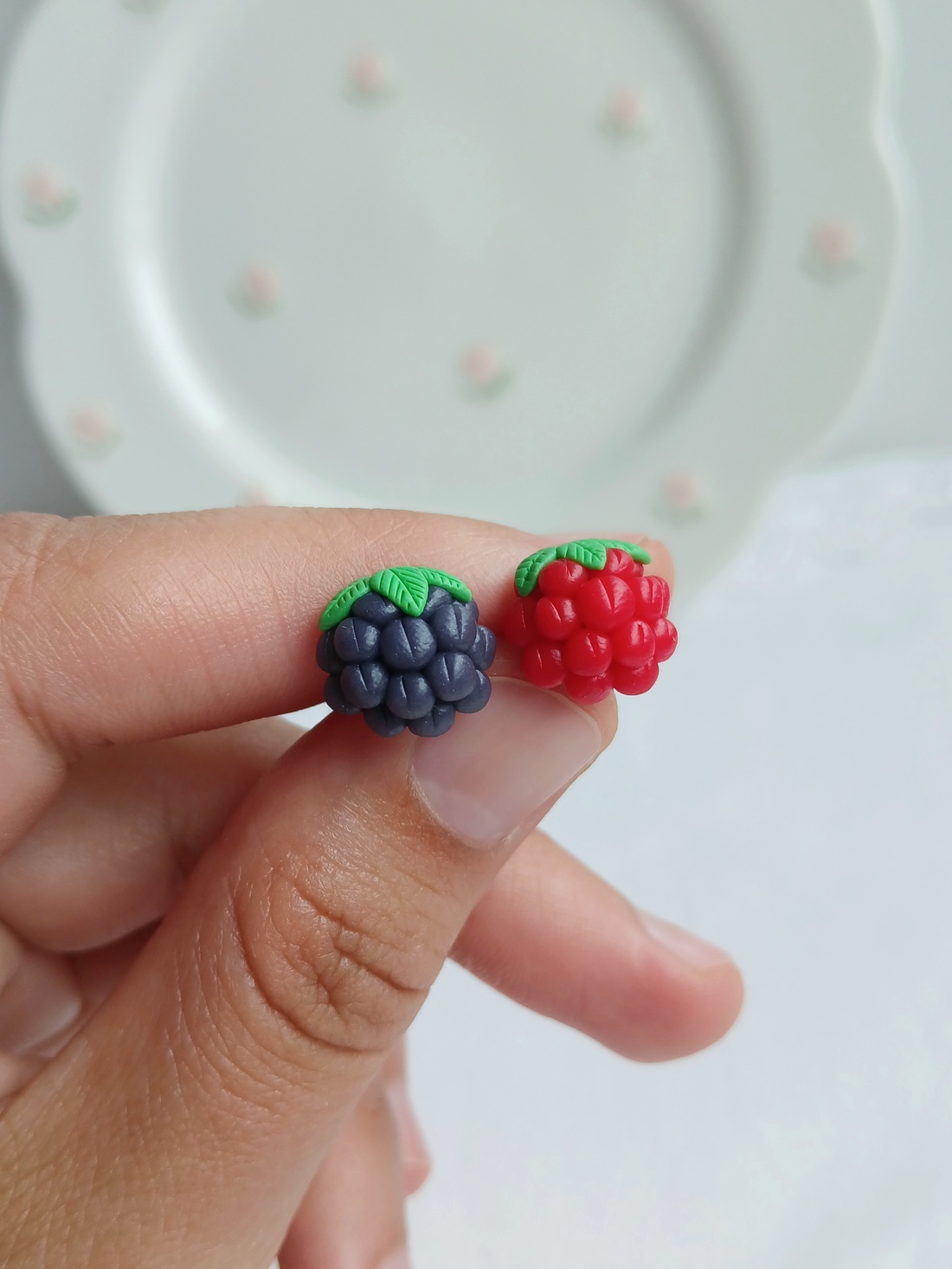 Cercei zmeura si mura - bijuterii - cercei - cercei cu figurine - Artynos.ro