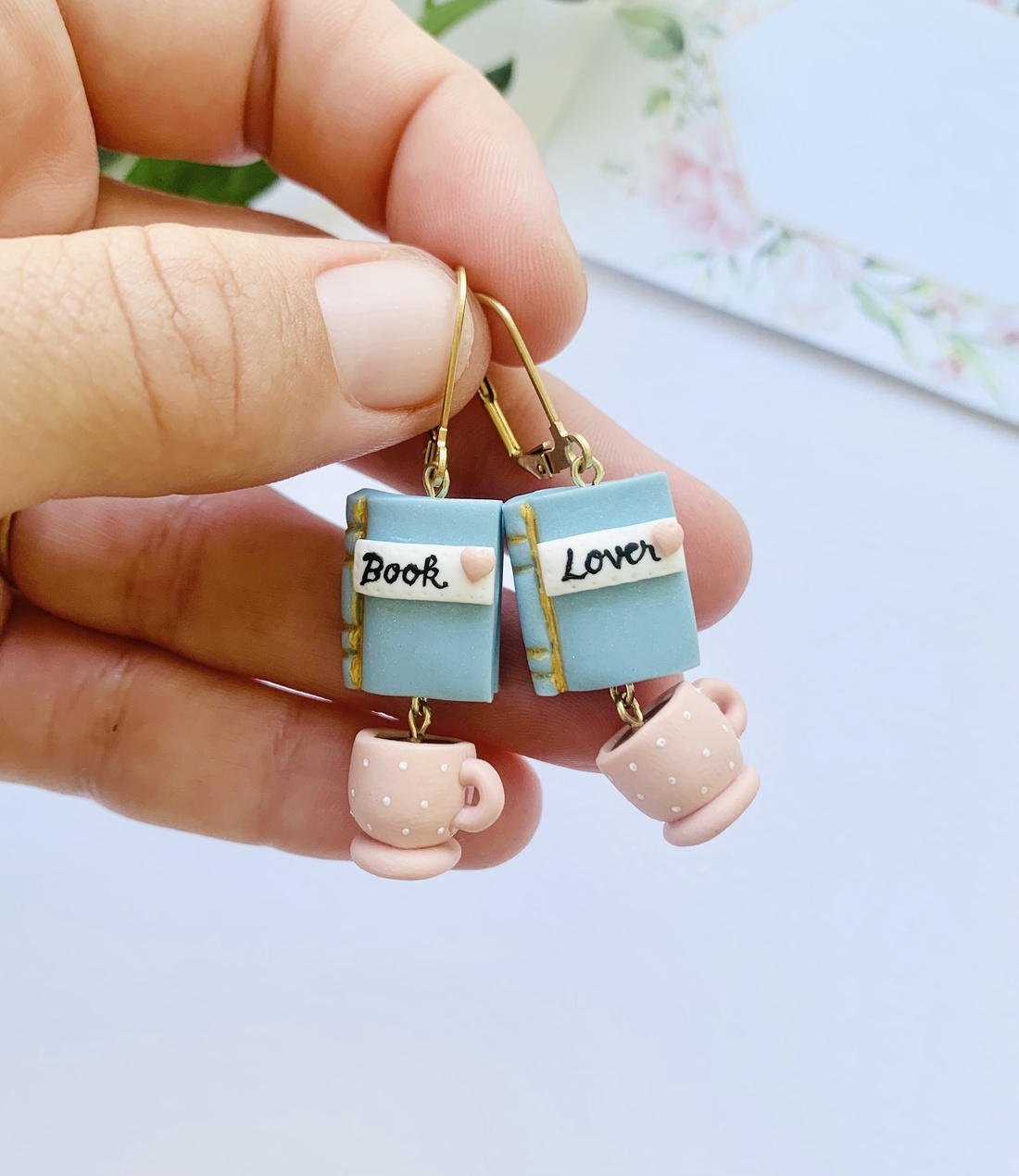 Cercei Book Lover - bijuterii - cercei - cercei cu figurine - Artynos.ro