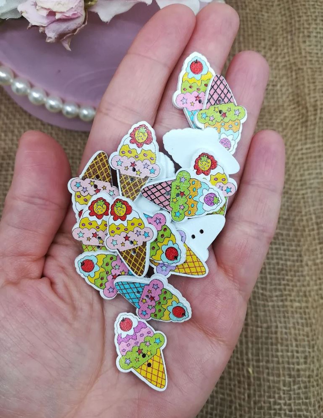 Nasturi din lemn - accessorii și unelte - mercerie - buton - buton din ceramică - Artynos.ro Nasturi din lemn - accessorii și unelte - mercerie - buton - buton din ceramică - Artynos.ro