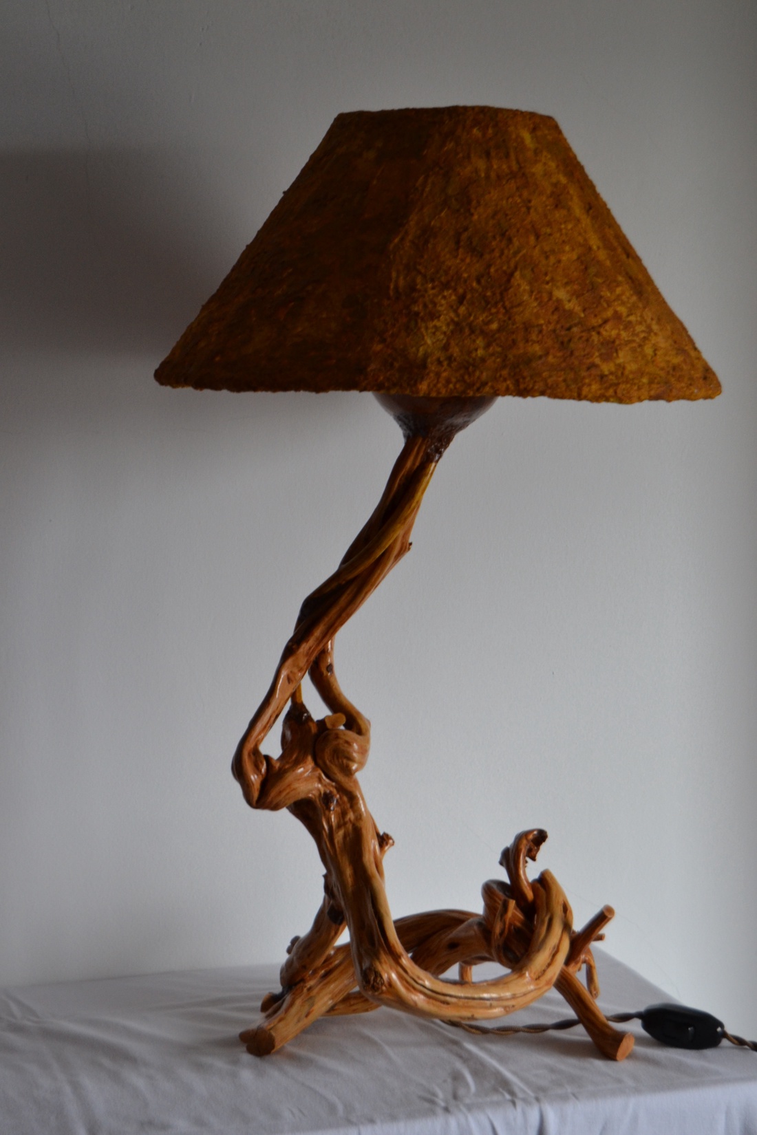 Amanita - casă & stil de viață - lămpi și corpuri de iluminat - lampă de ambianță - Artynos.ro Amanita - casă & stil de viață - lămpi și corpuri de iluminat - lampă de ambianță - Artynos.ro