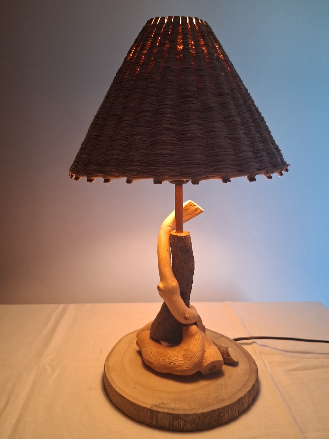 Raffia - casă & stil de viață - lămpi și corpuri de iluminat - lampă de masă - Artynos.ro