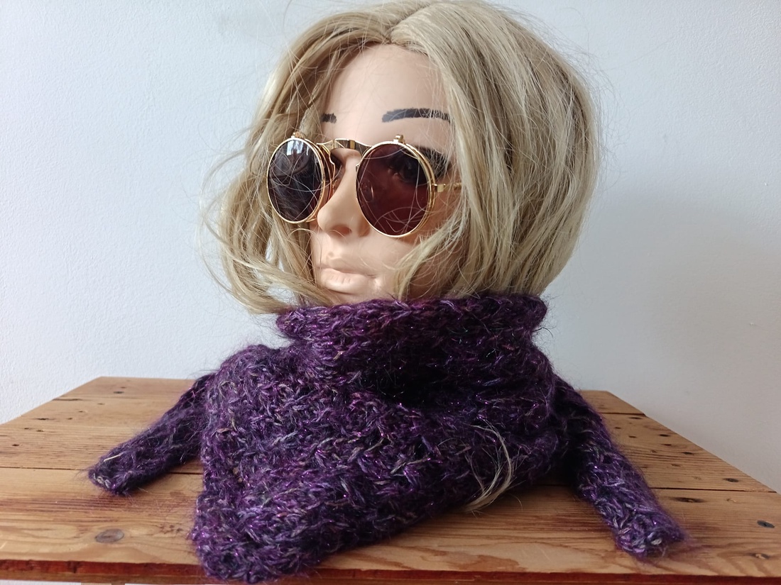 Esarfa - Fular - Bandana - îmbrăcăminte și modă - eșarfe, pălării, fularuri - șal, eșarfă de cap - Artynos.ro Esarfa - Fular - Bandana - îmbrăcăminte și modă - eșarfe, pălării, fularuri - șal, eșarfă de cap - Artynos.ro