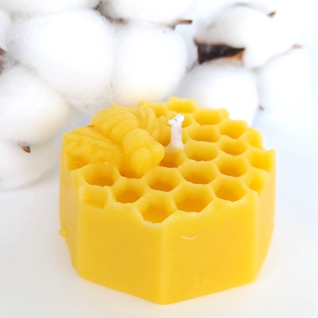 Lumanare hexagon din ceara de albine - casă & stil de viață - lumânări, parfumuri, arome - lumânare - lumânări artizanale - Artynos.ro
