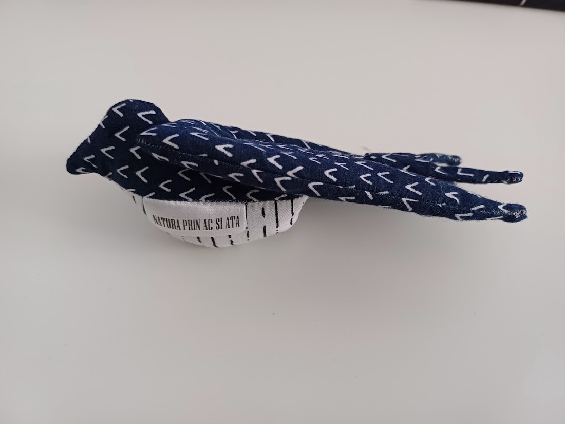 Rândunică textilă handmade - casă & stil de viață - decorațiuni de casă - decorațiuni de pereți - decorațiuni suspendate - Artynos.ro