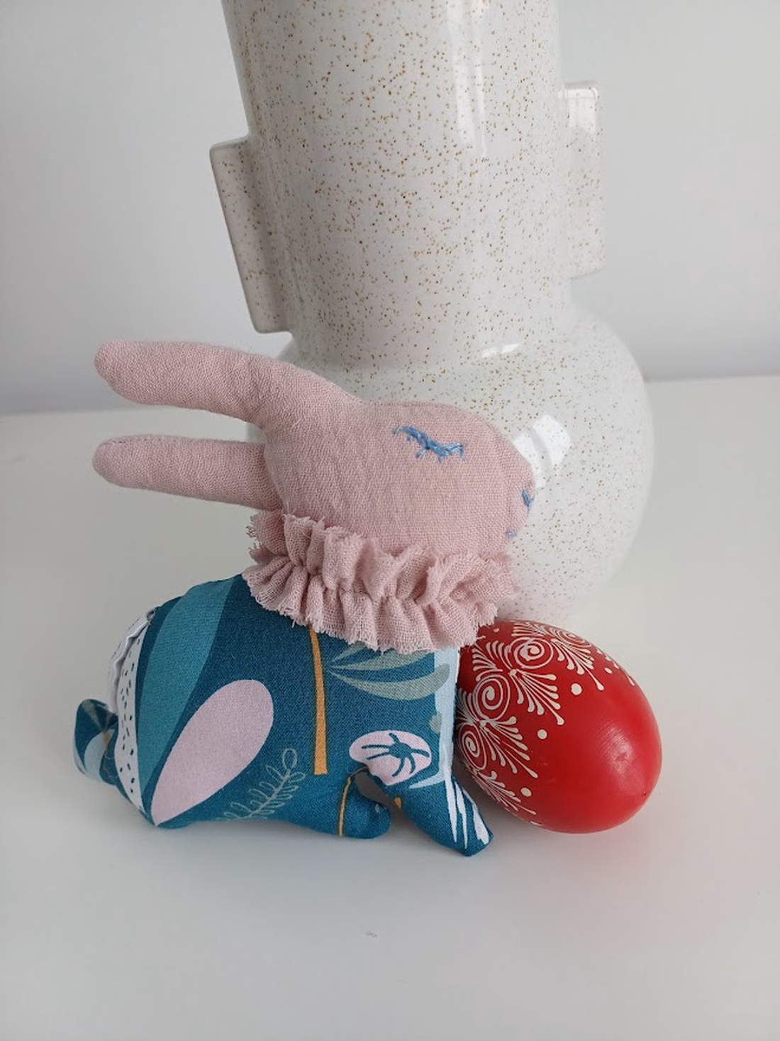 Iepure textil handmade � decor de Paște - casă & stil de viață - decorațiuni de casă - decorațiuni de masă și rafturi - decorațiuni de masă - Artynos.ro