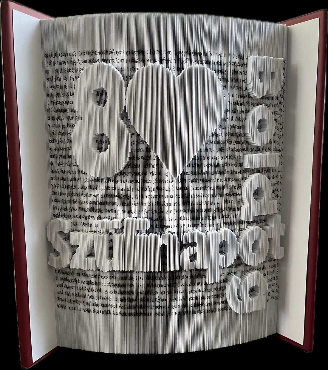 Sculptură carte aniversară - casă & stil de viață - accesorii pentru decorat casa - decorațiuni de masă și decorațiuni pentru rafturi  - sculptură de carte, carte pliată - Artynos.ro