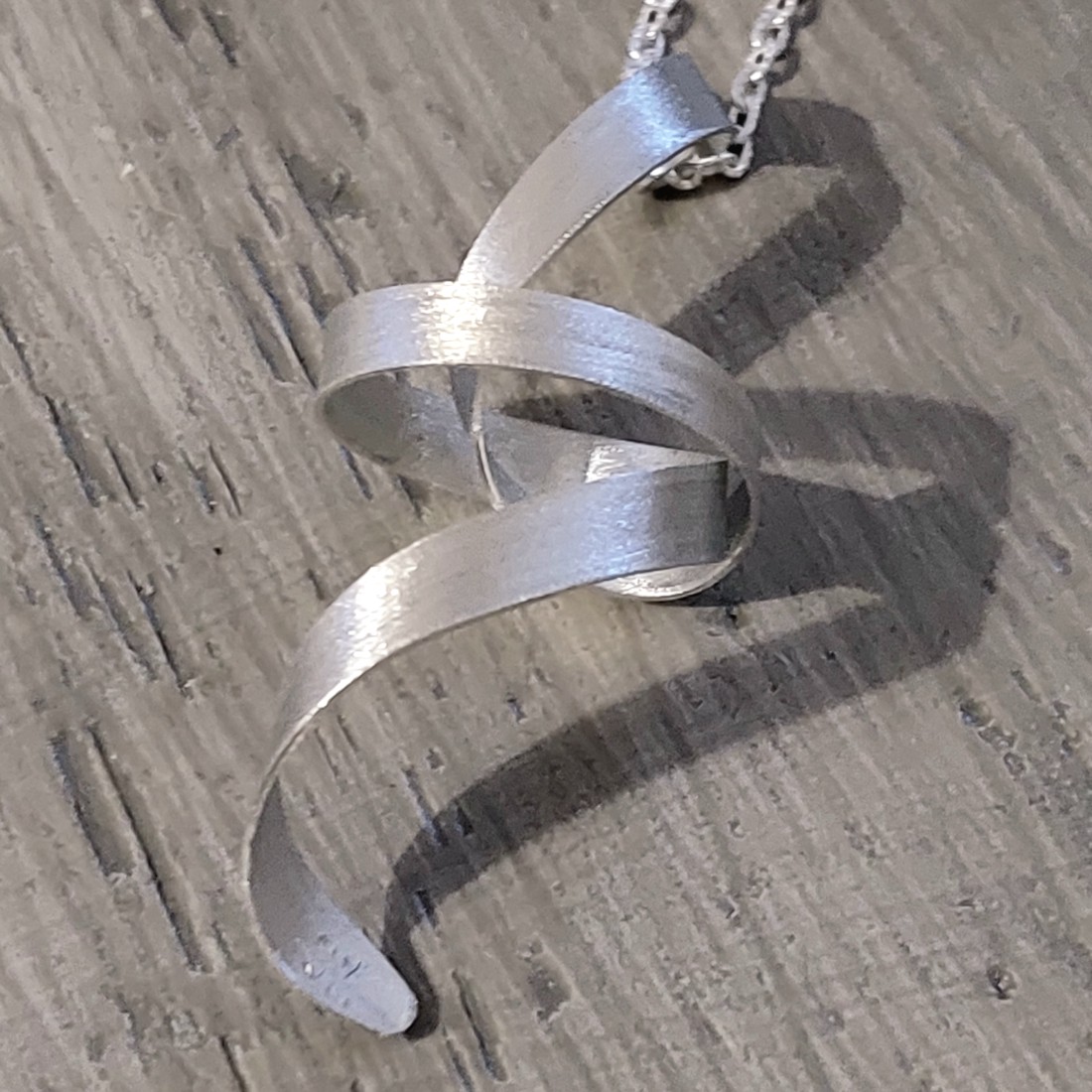 Colier EZÜSTCHOMÓ -  - Artynos.ro Colier EZÜSTCHOMÓ -  - Artynos.ro