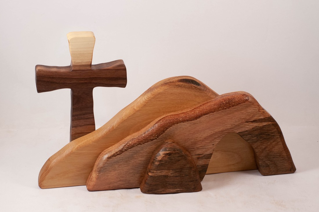 Decorațiune de Paște cu cruce, cruce din lemn - decor de sărbători - decorațiuni de paște - decor masă de paște - Artynos.ro