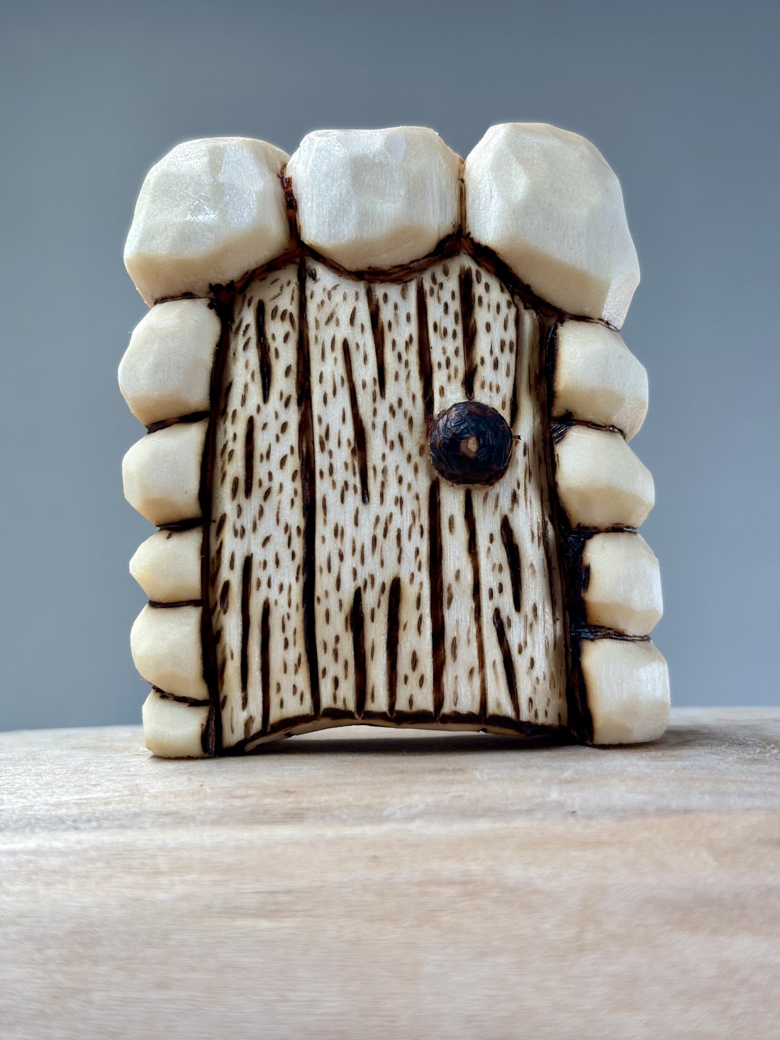 Ușă magică din lemn de plop - accesorii de crăciun - cadou tematic de moș crăciun, decorațiuni - decor de interior moș crăciun - Artynos.ro Ușă magică din lemn de plop - accesorii de crăciun - cadou tematic de moș crăciun, decorațiuni - decor de interior moș crăciun - Artynos.ro