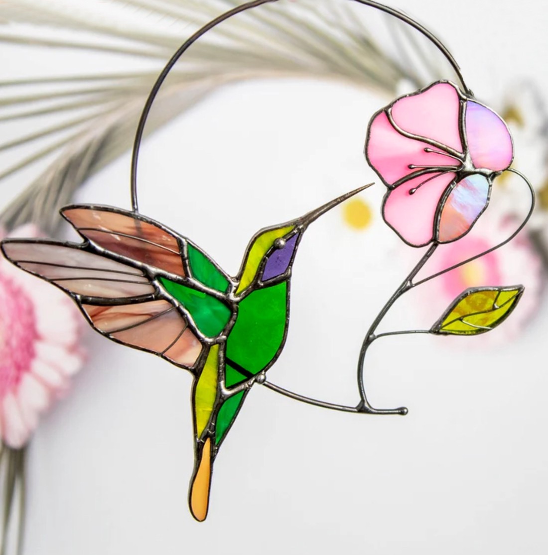 Colibri verde cu decor de fereastră hibiscus - - Artynos.ro Colibri verde cu decor de fereastră hibiscus - - Artynos.ro