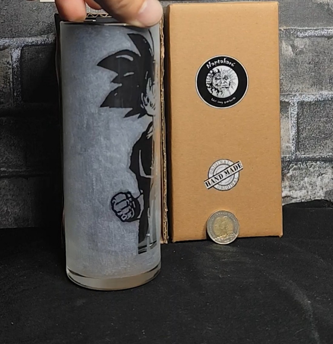 Son Goku � pahar de sticlă gravat manual  -  - Artynos.ro