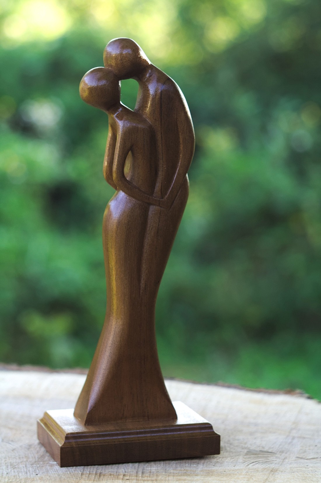 Întotdeauna și pentru totdeauna - arte vizuale și accesorii - sculptură - statuie lemn - Artynos.ro Întotdeauna și pentru totdeauna - arte vizuale și accesorii - sculptură - statuie lemn - Artynos.ro