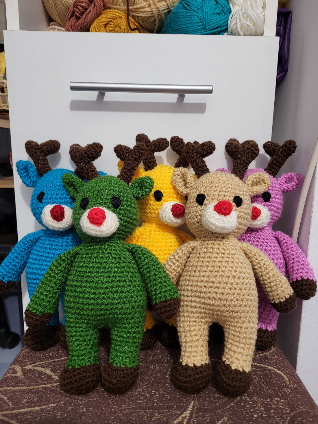 Reni mici croșetați  - jucării și echipamente pentru copii - plușuri - personaje de basm din pluș - Artynos.ro