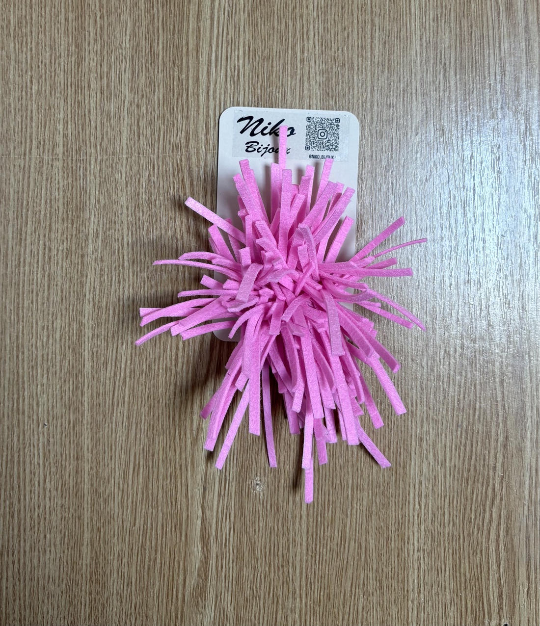 Broșă Mutzoasa mini - bijuterii - broșe - Artynos.ro