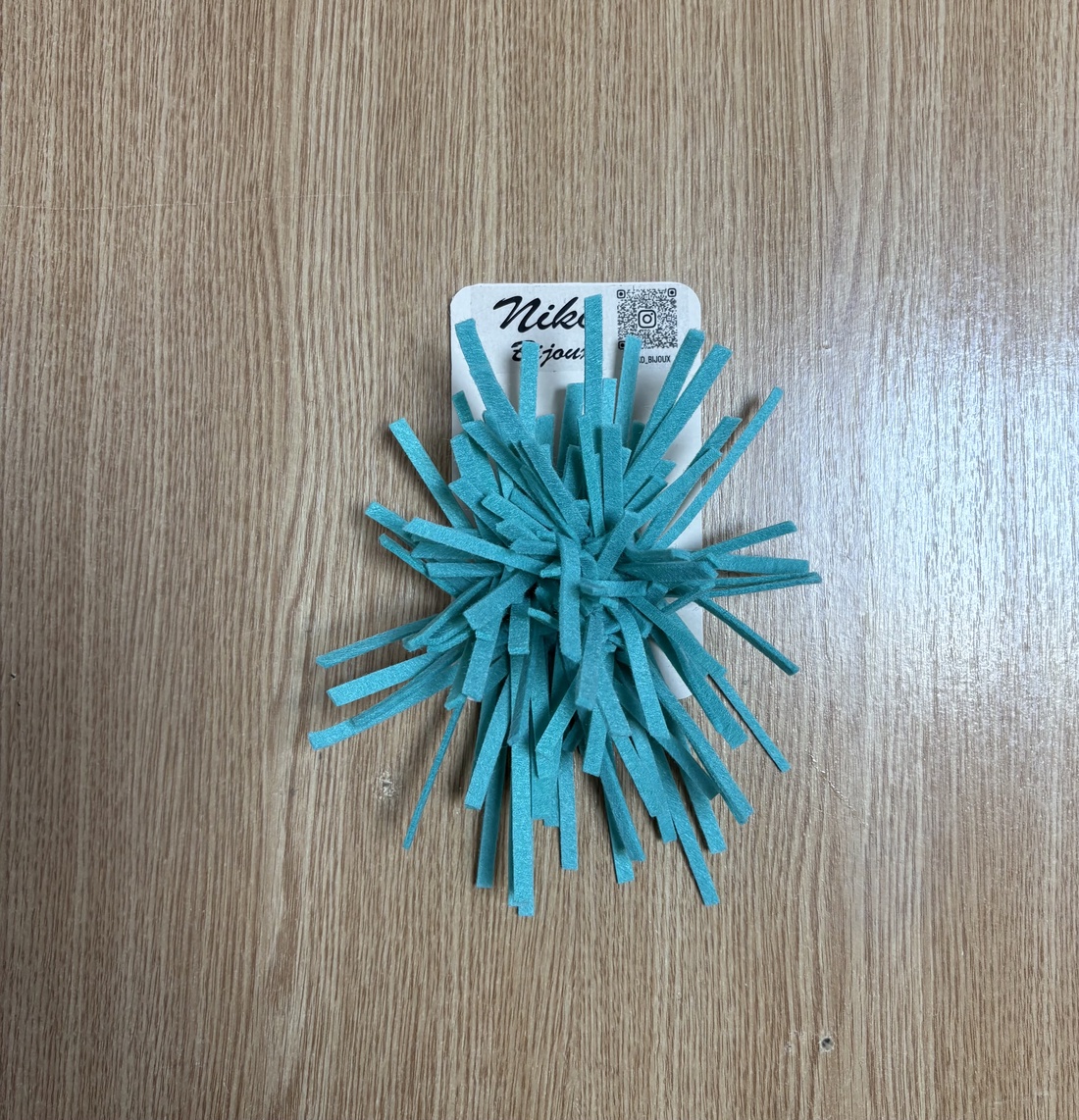 Broșă colorată  - bijuterii - broșe - Artynos.ro