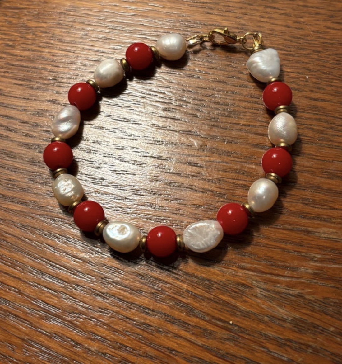 Nimona pearls red - bijuterii - brățări - brățări din pietre semiprețioase - Artynos.ro