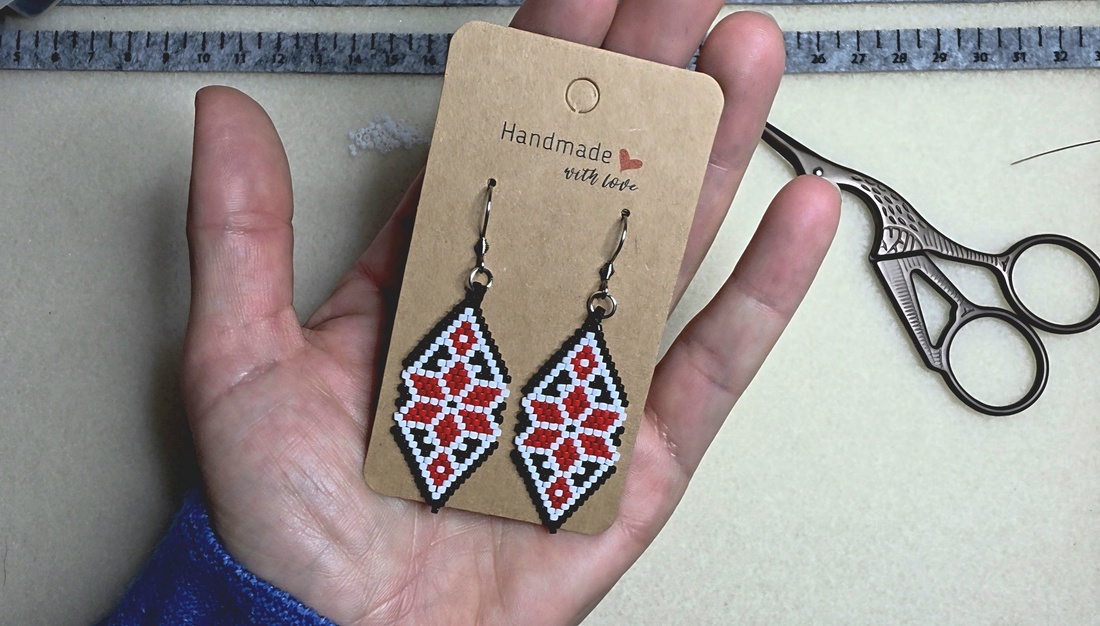 Cercei motive traditionale - bijuterii - cercei - cercei din mărgele - Artynos.ro